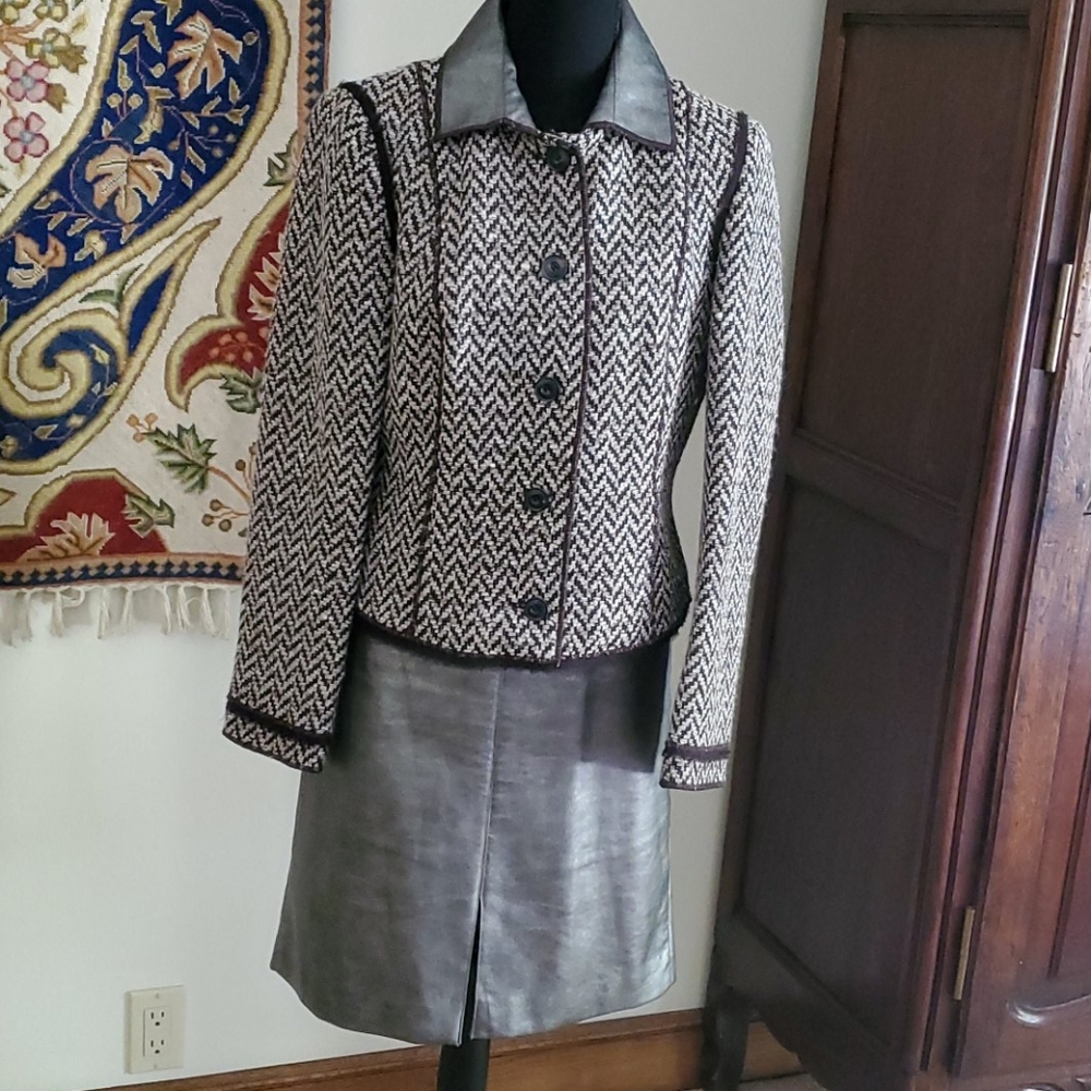 Twead Blazer/Leather skirt